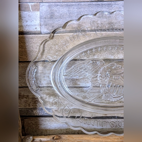 Vintage 1976 Bicentennial Clear Glass Small Platter - Picture 2 of 10